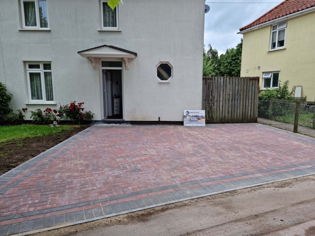 This is a newly installed block paved drive installed by Sheppey Driveways